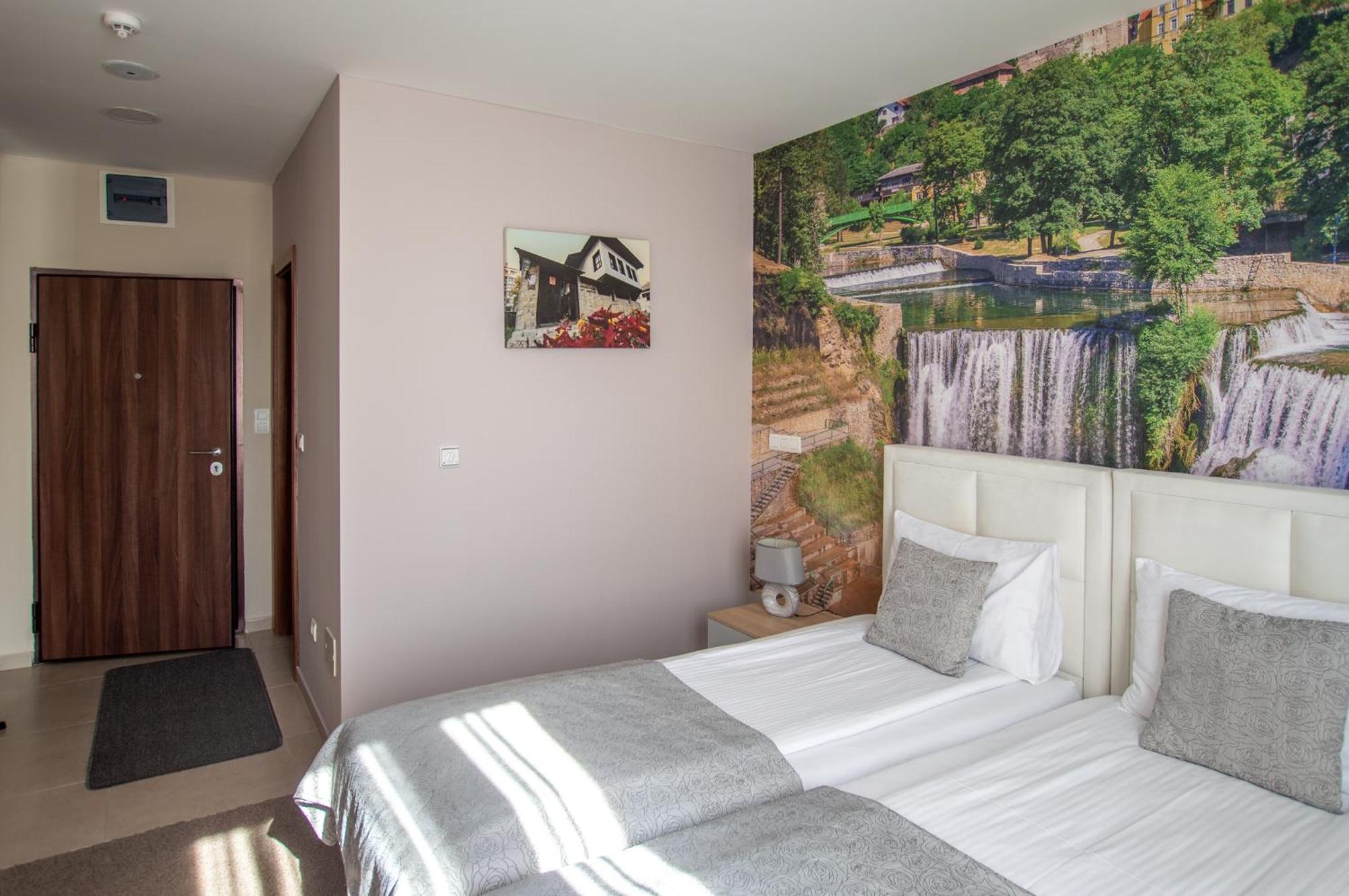 Hotel IUT Travnik Extérieur photo