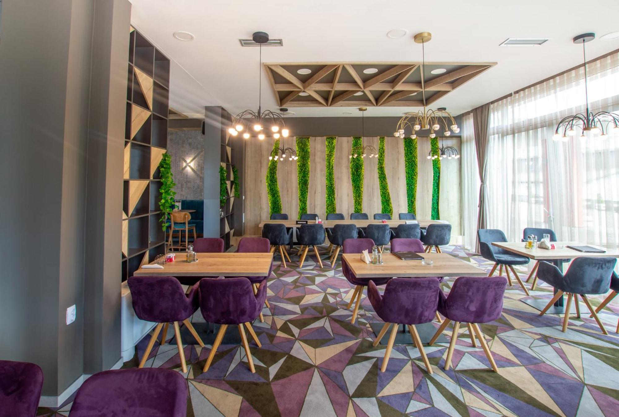 Hotel IUT Travnik Extérieur photo
