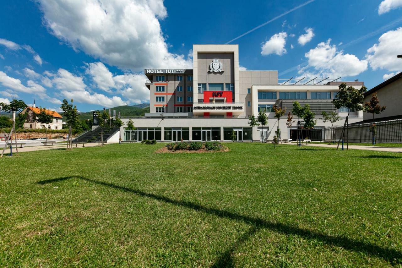 Hotel IUT Travnik Extérieur photo