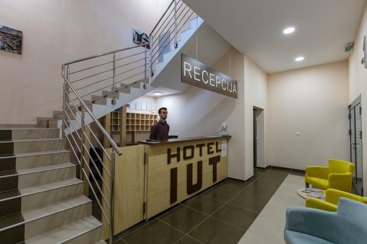 Hotel IUT Travnik Extérieur photo